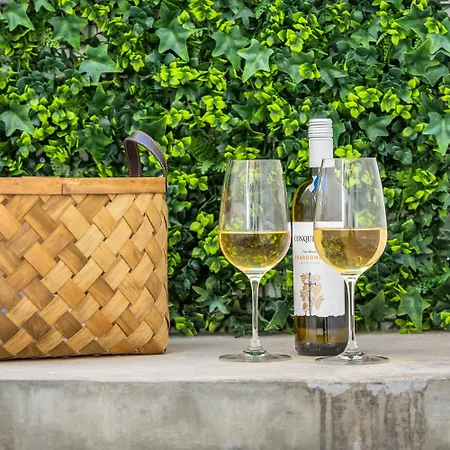 Spinola Bay Hideaway *